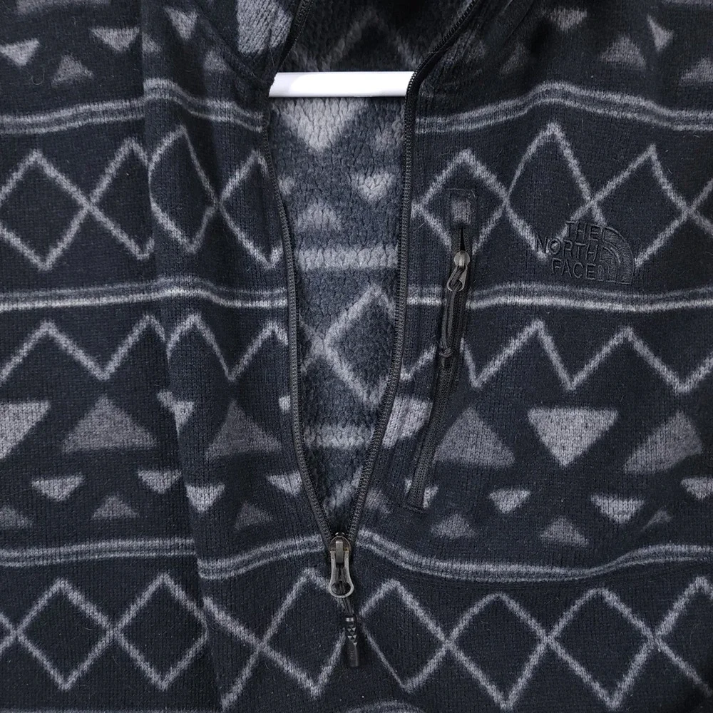 The North Face Medium Geometric Aztec Print Fleece Quarter Zip Pullover Jacket